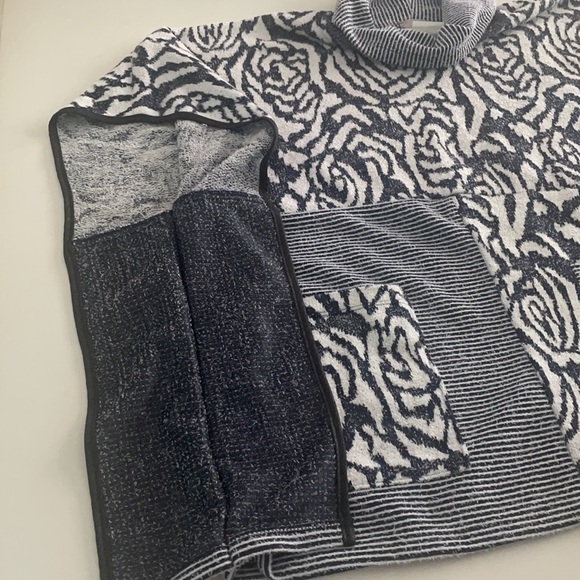 Women’s ZOE Sweater with Cowl Neck - Picture 6 of 12